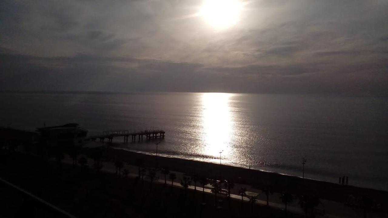 Batumi Beach Tower Exterior foto
